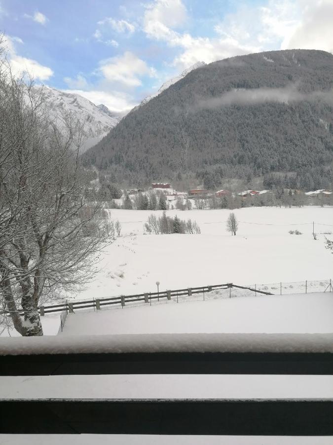 Grande Casa Di Famiglia Lägenhet Temù Exteriör bild