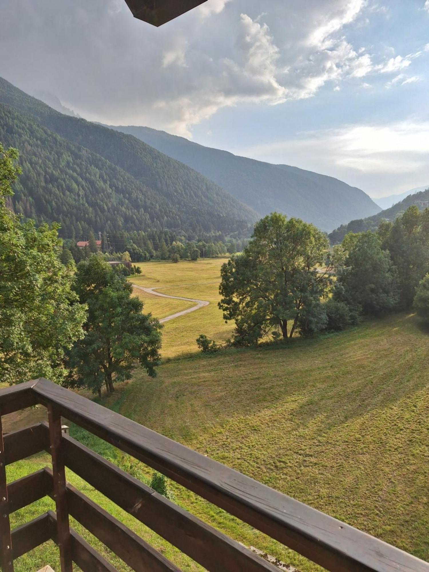 Grande Casa Di Famiglia Lägenhet Temù Exteriör bild