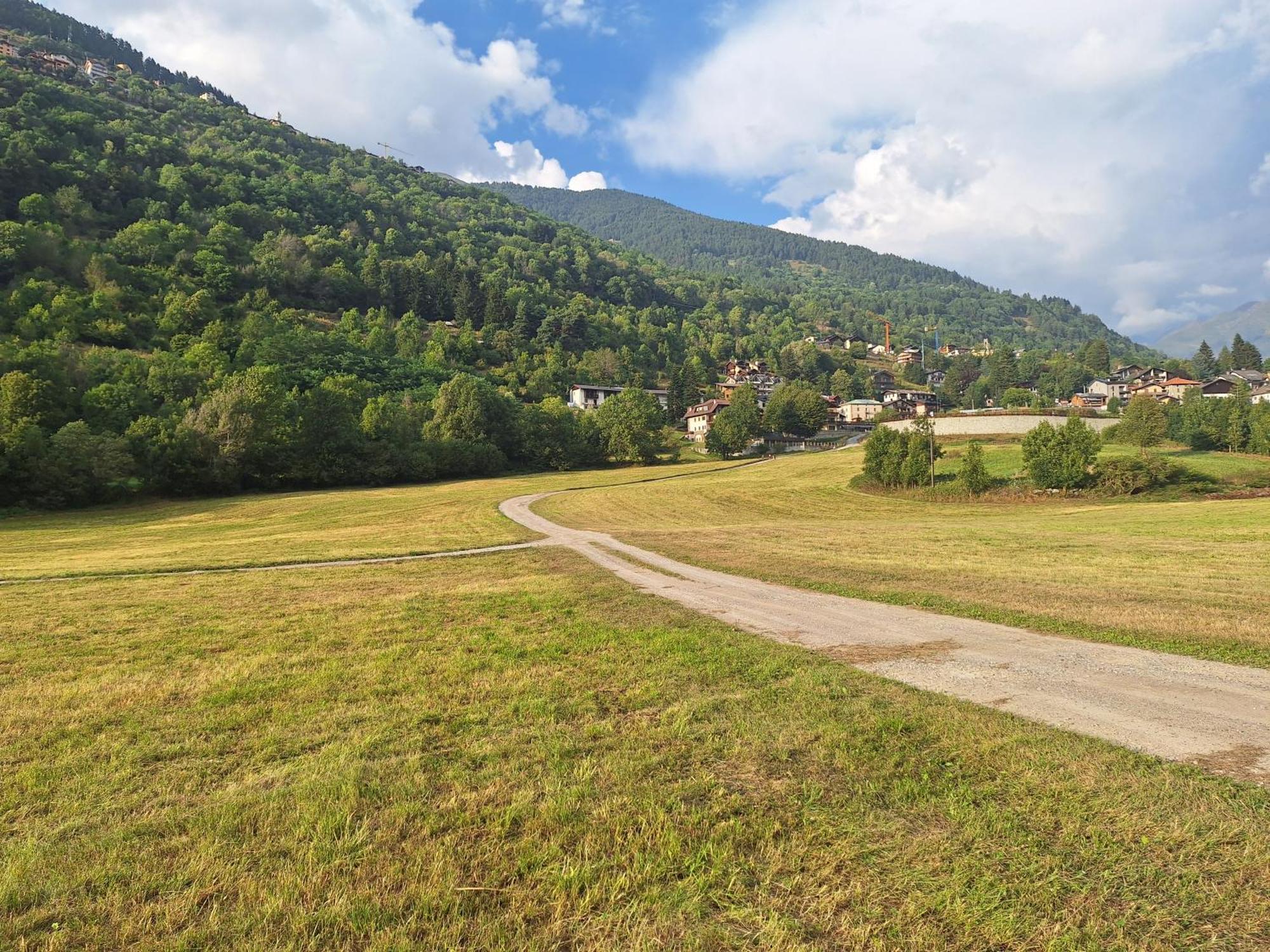 Grande Casa Di Famiglia Lägenhet Temù Exteriör bild